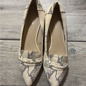 Cole Haan 5 pairs for $40